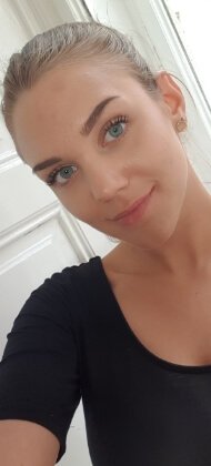 InstaCam live cam chat and private conversation preview